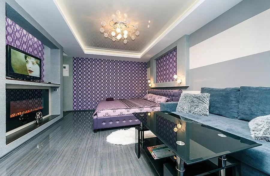 Апартаменты Hotrent Deluxe Arena City Киев